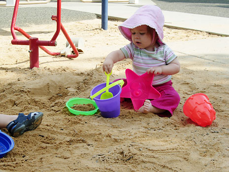 playground_sand_dig.jpg