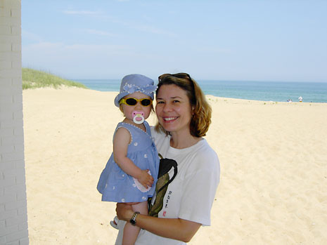 beach_with_mommy.jpg