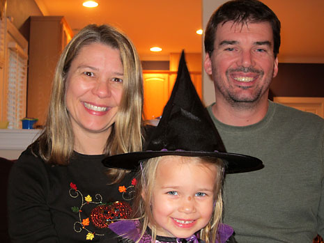 halloween-with-mommy-and-daddy.jpg