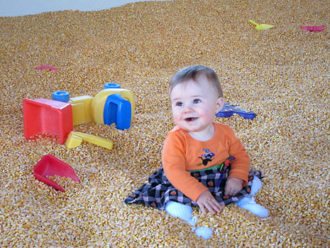 farm-corn-m-smile.jpg