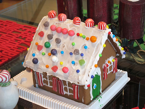 christmas-eve-gingerbread-house-back.jpg