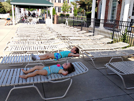 summer-pool-loungers.jpg
